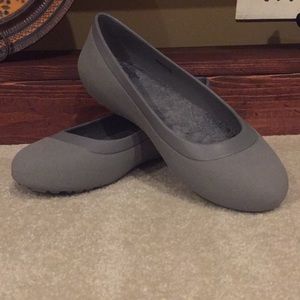 NWOT Crocs Flats Faux Fur Lining